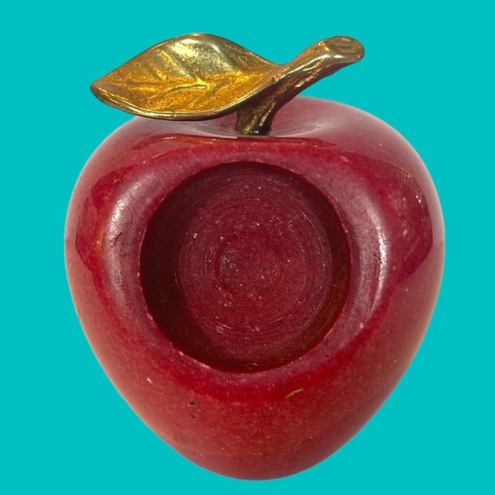 💜ANDREA BY‎ SADEK RED STONE AGATE  APPLE WITH GOLD LEAF PICTURE FRAME